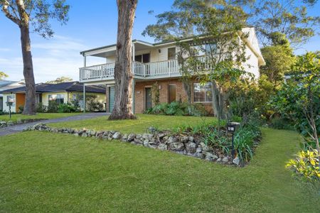 Fully-furnished oasis in seaside location - Photo 3