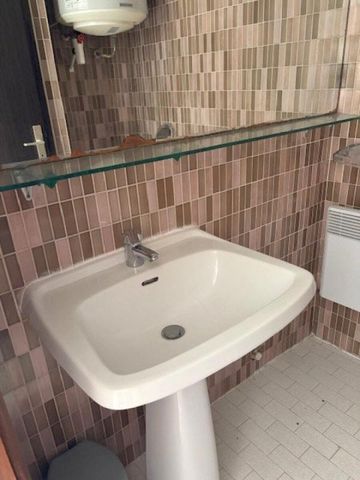 Studio meublé de 18.90 m² avec kitchenette équipée. - Photo 5