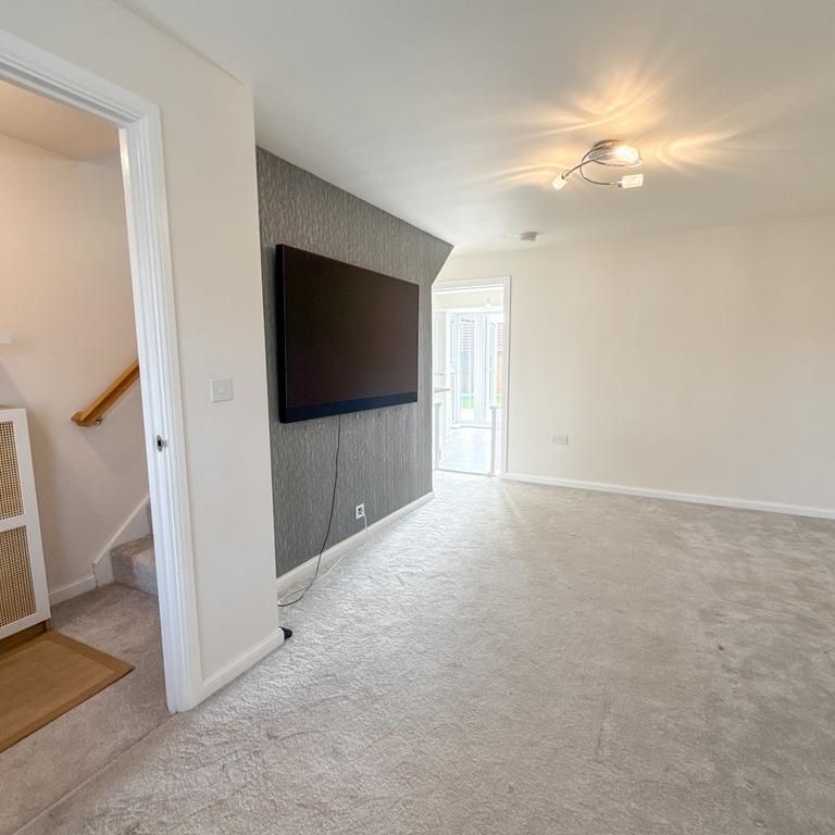 3 bedroom detached house to rent - Photo 1