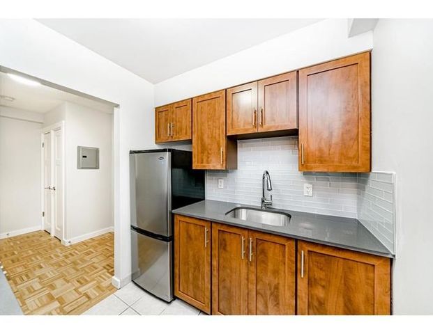 155 19th Street, East | 155 19TH ST E, North Vancouver - Photo 1