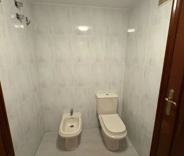 Ático de alquiler en Rúa San Amaro, 25, Monte Alto - Zalaeta - Atocha - Photo 4