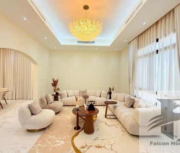 Spacious Modern Style 6BR Villa | Service Block - Photo 2