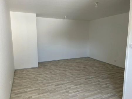 Appartement à louer 4 pièces 82.66m² - Photo 3