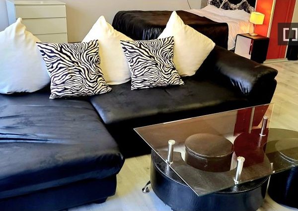 barcelona, Catalonia 08018