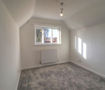 2 BED Terraced House To rent - Photo 2