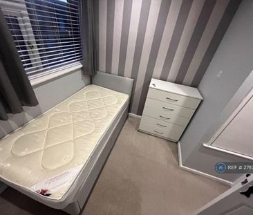 3 bedroom terraced house to rent - Photo 6