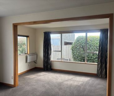 Spacious, Two-Bedroom Unit in Prime Location on a beautiful section - Photo 5