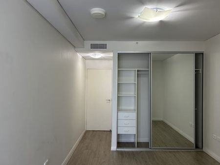 1212/208 Coward St MASCOT - Photo 2