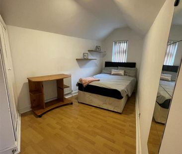 7 bedroom terraced house to rent - Photo 5