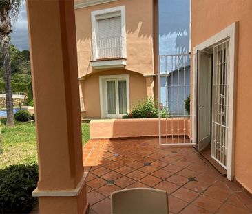 Casa adosada de alquiler en Urbanización Aloha Lake, 20, Los Naranjos - Photo 5