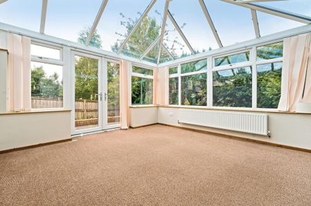 2 bedroom semi-detached house to rent - Photo 3