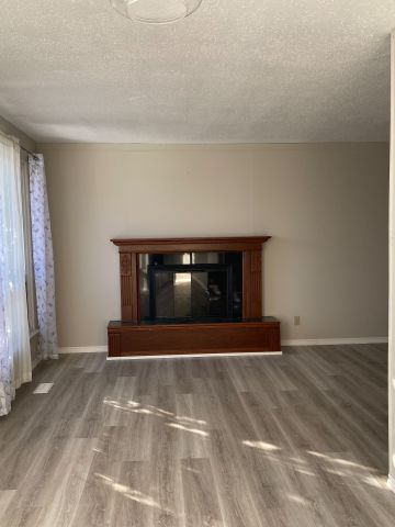 For Lease - 832 Reytan Boulevard, Pickering, Ontario - Photo 3