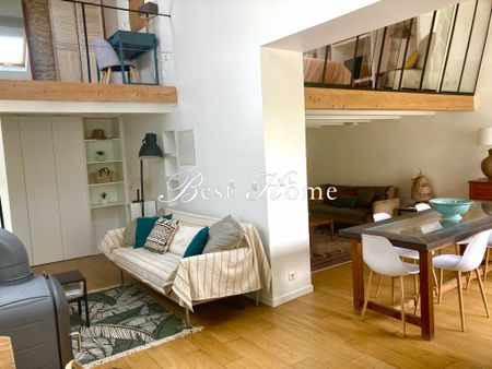 A louer, Coup de coeur, Nîmes Croix de Fer, charmante maison de ville meublée avec jardin arboré - Photo 4