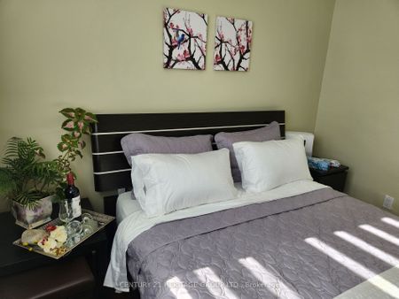 For Lease - 70 Woodward Avenue, Markham, Ontario - Photo 4