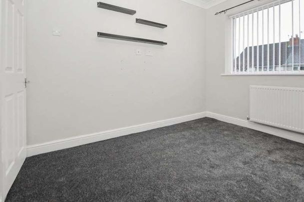 Tewkesbury Road, Golborne, WA3 - Photo 1