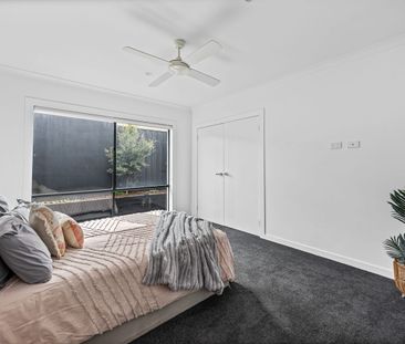 Lux Living - Photo 5