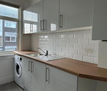 3 bedroom flat to rent - Photo 5