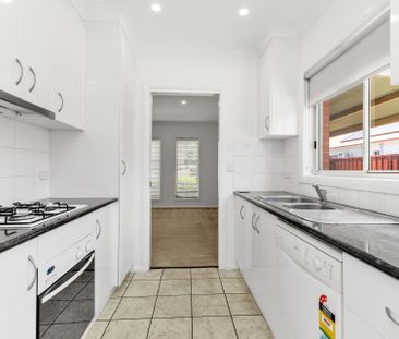 Central Wagga Townhouse - Photo 3