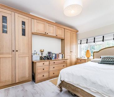 3 bedroom semi-detached house to rent - Photo 5