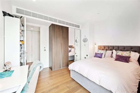 Second floor one bedroom flat in Lillie Square, an exclusive London development. - Photo 4