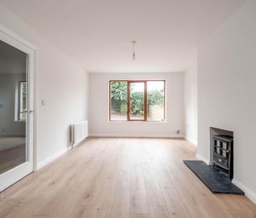 34 Knockvale Park, Ballyhackamore, Belfast, BT5 6HJ - Photo 1