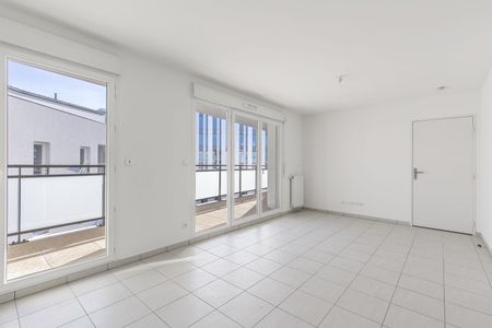location Appartement T2 DE 50.1m² À VILLEURBANNE - Photo 3