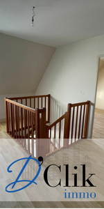 Location Appartement 4 pièces 81m² CHANGE 53810 - Photo 4