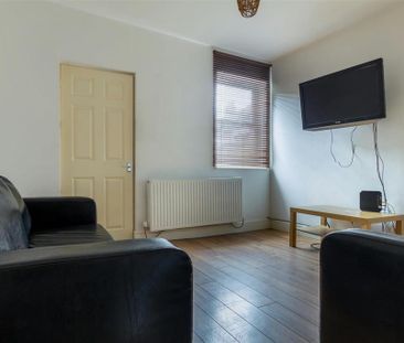 4 bedroom house to rent - Photo 2