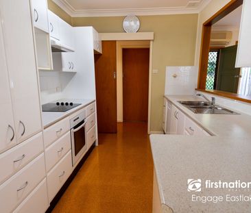 Perfectly Positioned Family Home Near Lake Macquarie - Photo 6