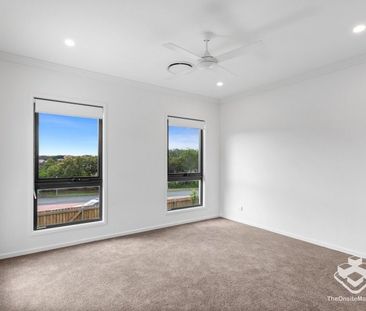 4 BEDROOMS + MEDIA + DUCTED AC - Photo 4