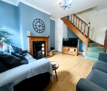 2 bedroom terraced house to rent - Photo 1