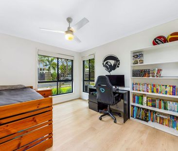 Family Home on a Corner Block! - Photo 5