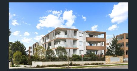 Centrally Located 3 Bedroom Apartment - Photo 3