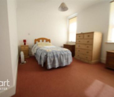 2 bedroom maisonette to rent - Photo 2