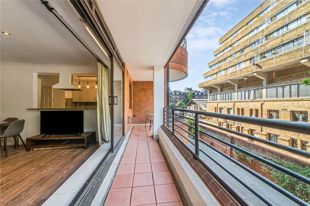 Pembroke Road, South Kensington, W8, London - Photo 1
