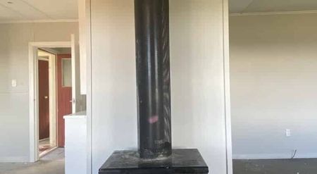 Country Living - 3-Bedroom Home in Tangiwai - Photo 2