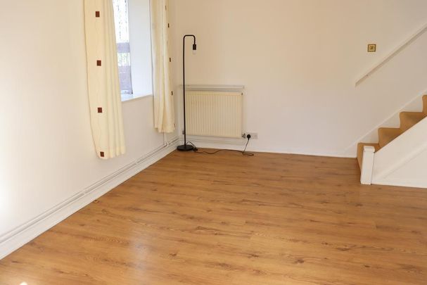 1 bedroom semi-detached house to rent - Photo 1