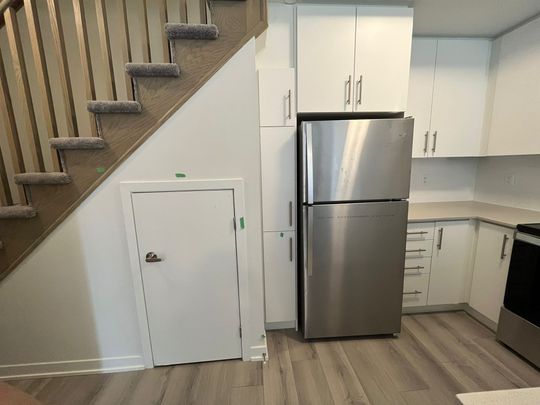 For Lease - 3409 Ridgeway Drive Unit# 3, Mississauga, Ontario - Photo 1