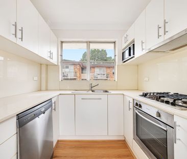 One Bedroom in the Heart of Cammeray - Photo 3