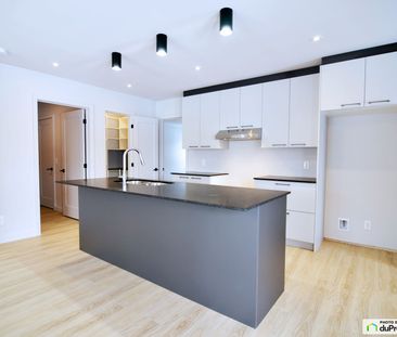 884 rue du Seyval, Sherbrooke (Jacques-Cartier) à louer - Photo 1