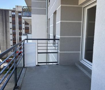 Location Appartement 3 pièces 68m² LA MOTTE SERVOLEX 73290 - Photo 5