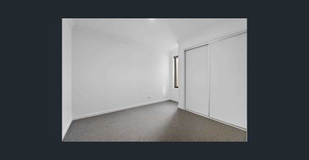 17 Gallaxus Avenue, Wyndham Vale - Photo 2