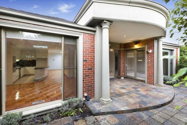 1/25 Keeron St, Caulfield South VIC 3162 - House For Rent | Domain - Photo 1