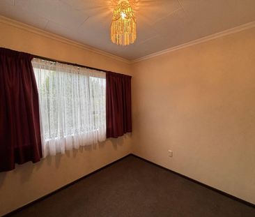 Spacious Springvale home - Photo 6