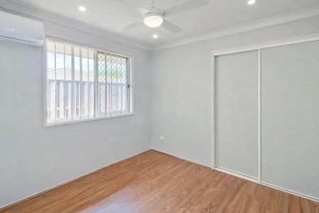 Spacious 4-Bedroom Family Home with Air-Conditioning Throughout - Photo 2