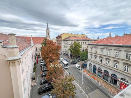 Kiadó újszerű állapotú lakás - Budapest I. kerület - Photo 5