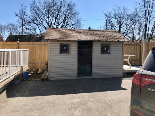 For Lease - 952 Scarlett Road Unit# 2, Toronto, Ontario - Photo 1