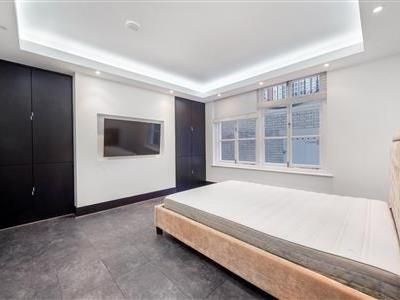 Basil Street, SW3 - Photo 3