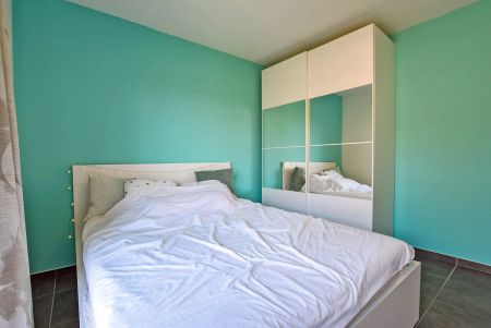 Uiterst goed onderhouden 1-slaapkamerappartement met 2 terrassen te Nieuwpoort-Stad. - Photo 4