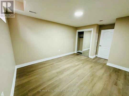 3 ELVERTON CRESCENT - Photo 1